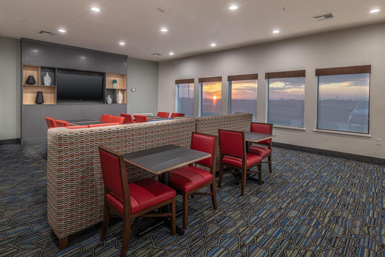 Holiday Inn Express & Suites N Waco Area - West By Ihg Kültér fotó